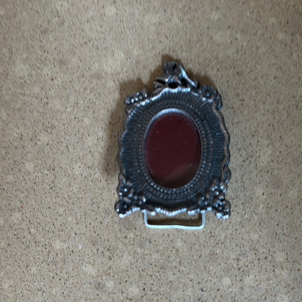 Tiny picture frame